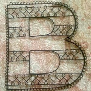 Pottery barn wall decor for pictures